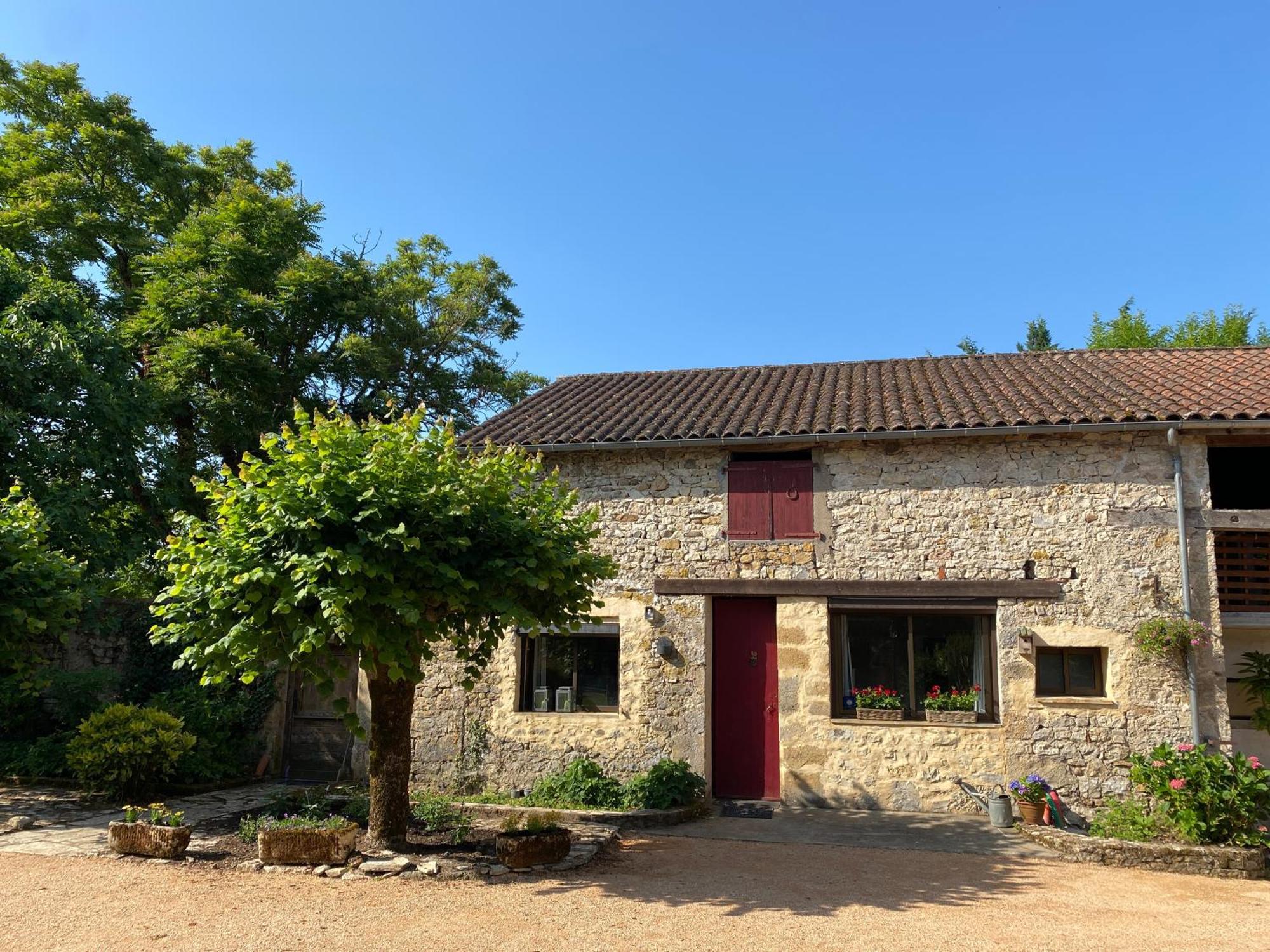 Sfeervol Vakantiehuis Op Landgoed Aan De Dordogne Villa Prudhomat Exterior photo